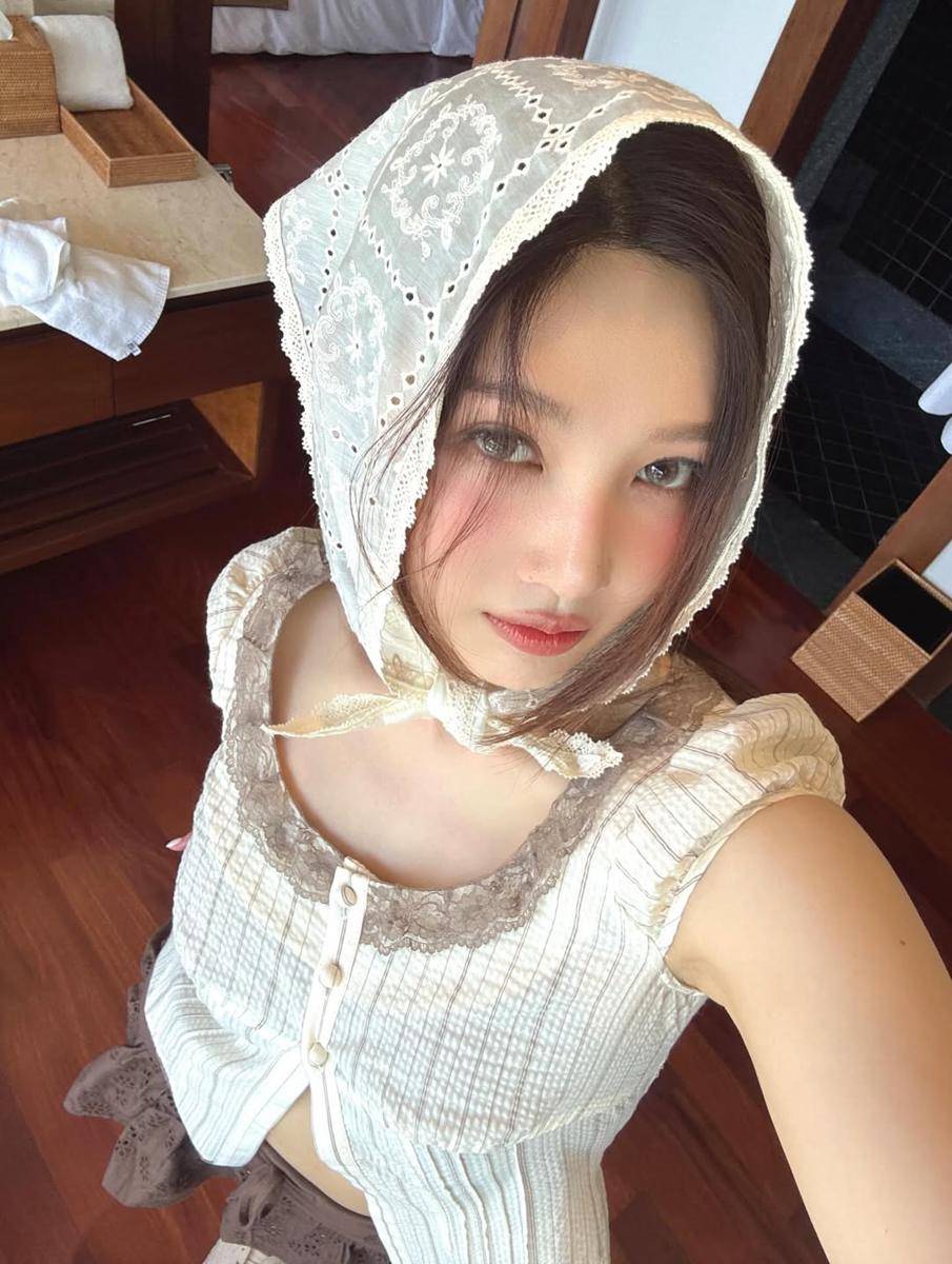 JOY Red Velvet (instagram.com/_imyour_joy)