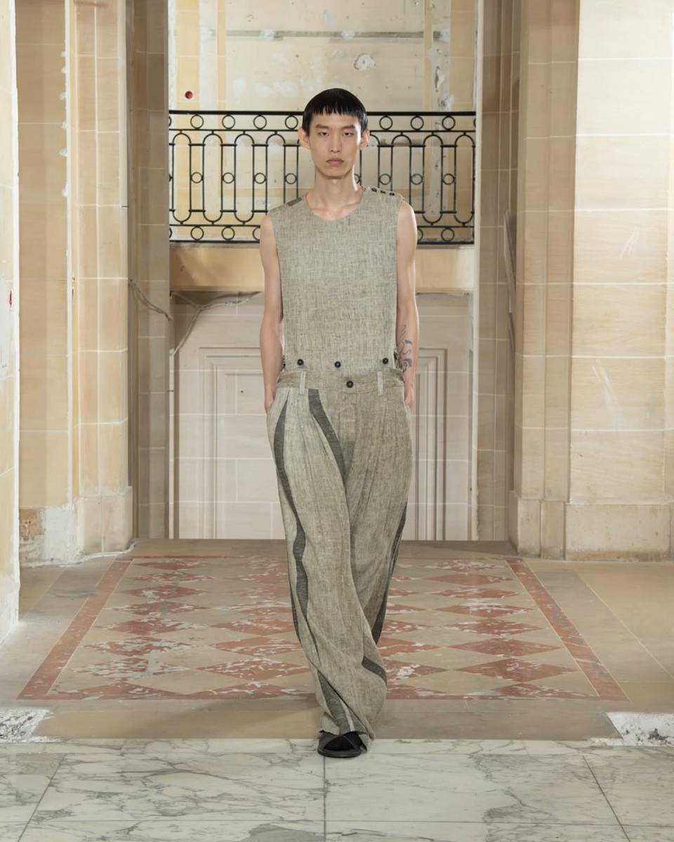 Koleksi Ziggy Chen S/S '26 di Paris Fashion Week Menswear (instagram.com/ziggy_chen)