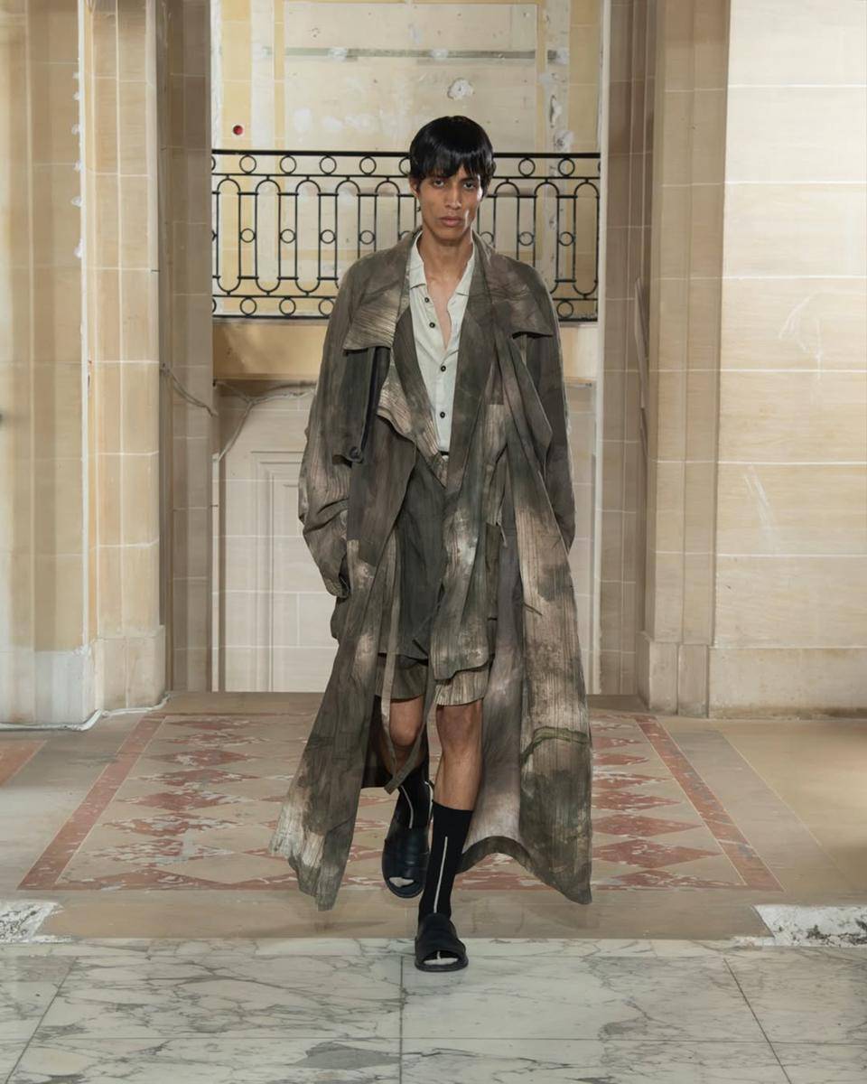 Koleksi Ziggy Chen S/S '26 di Paris Fashion Week Menswear (instagram.com/ziggy_chen)