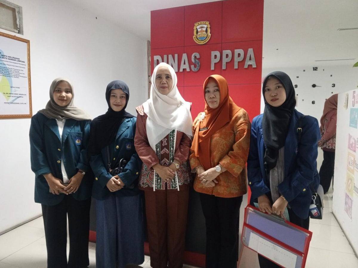 Tim Program Kreativitas Mahasiswa Riset Sosial Humaniora (PKM-RSH) Universitas Lampung (Unila) Usulkan Kitab Ketaro Adat untuk Cegah Kekerasan Seksual Pada Anak