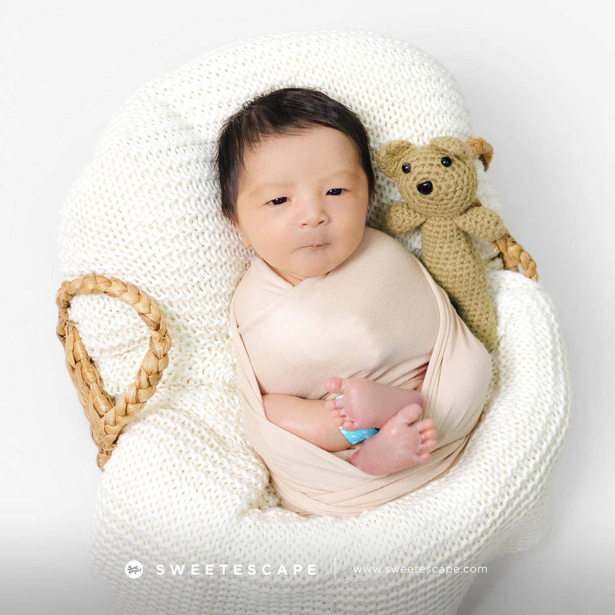 Potret Perdana Baby Andrew Neil (Instagram.com/eri.carl)