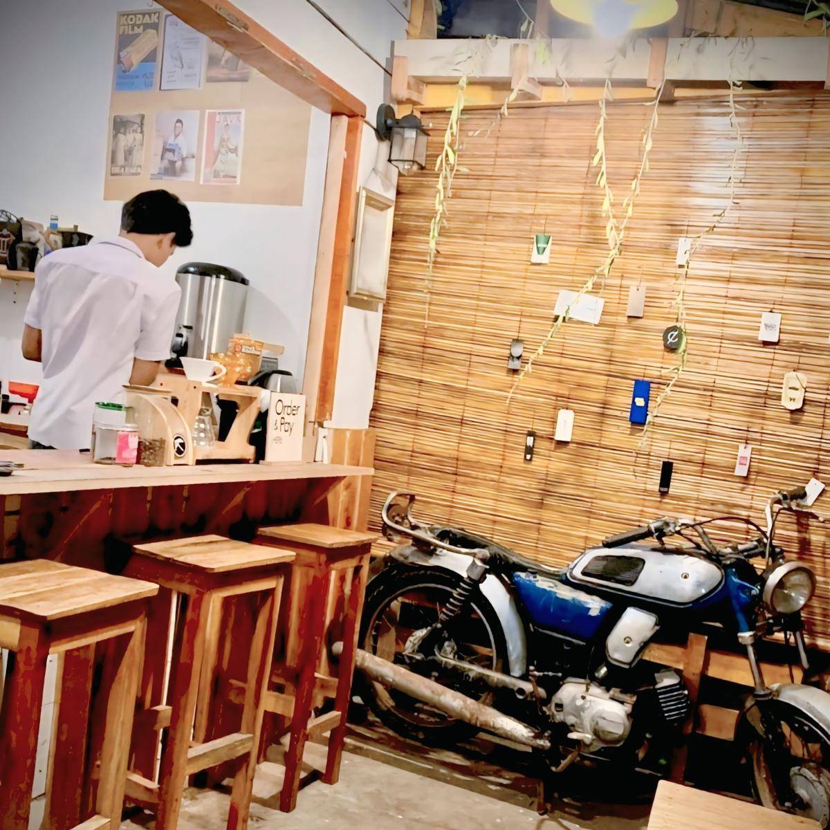 Anqloff Cafe Bandar Lampung