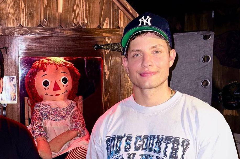Matt Rife membeli boneka Annabelle (instagram.com/mattrife)
