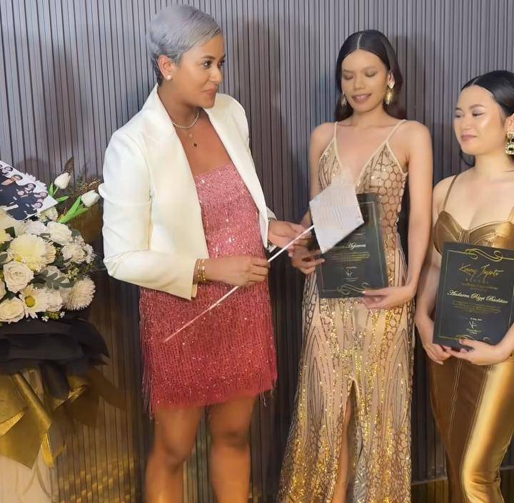 potret Kimmy Jayanti tetap ngajar selama hamil anak ke-3