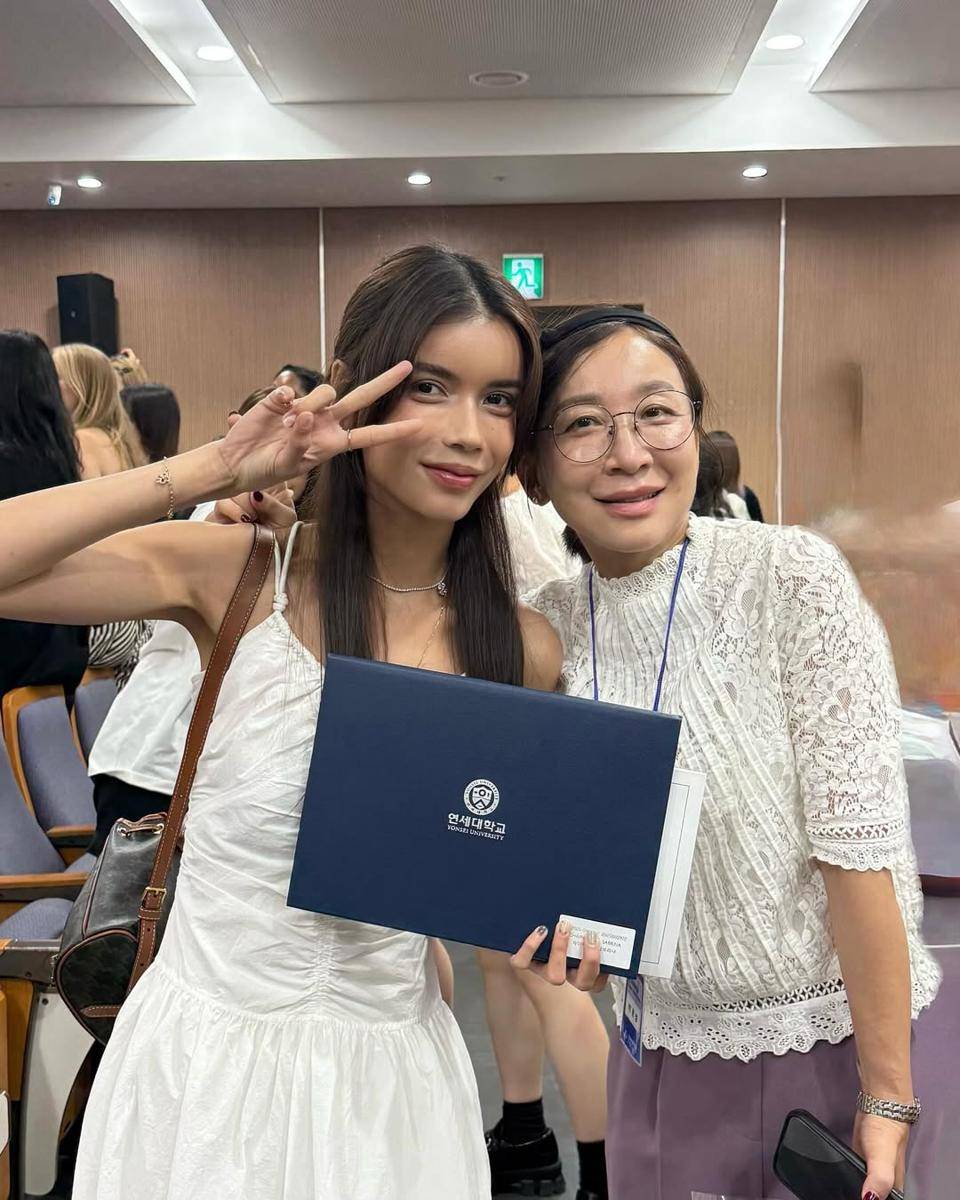Sabrina Chairunnisa lulus program Summer School di Korea