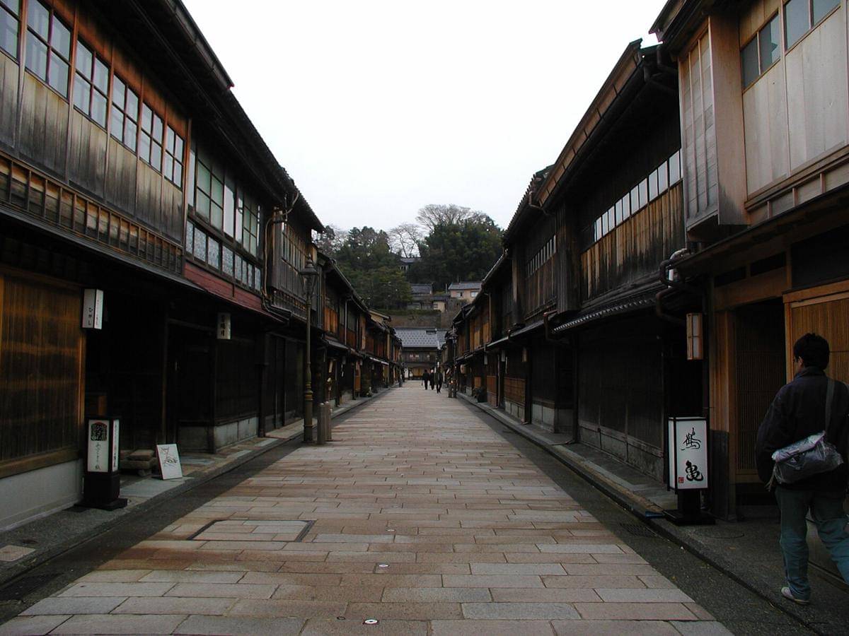 potret Distrik Higashi Chaya