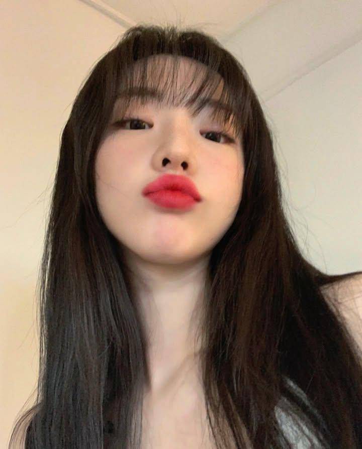 inspirasi makeup Choi Yoon Ji (Instagram.com/yoonjiiii)