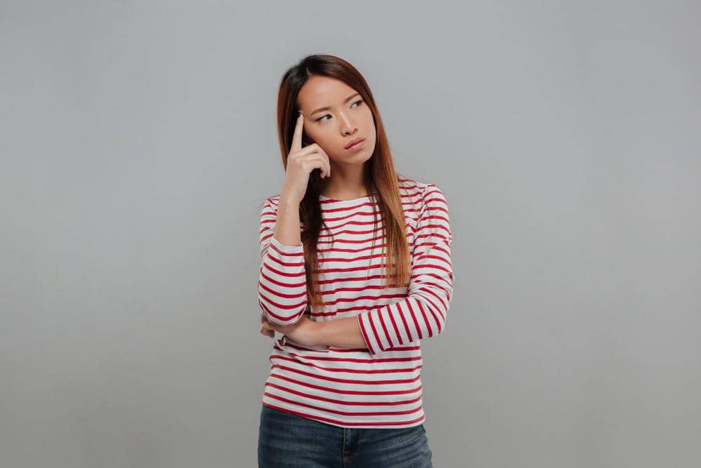 6 Zodiak yang Paling Gak Betah Dicuekin, Langsung Overthinking!