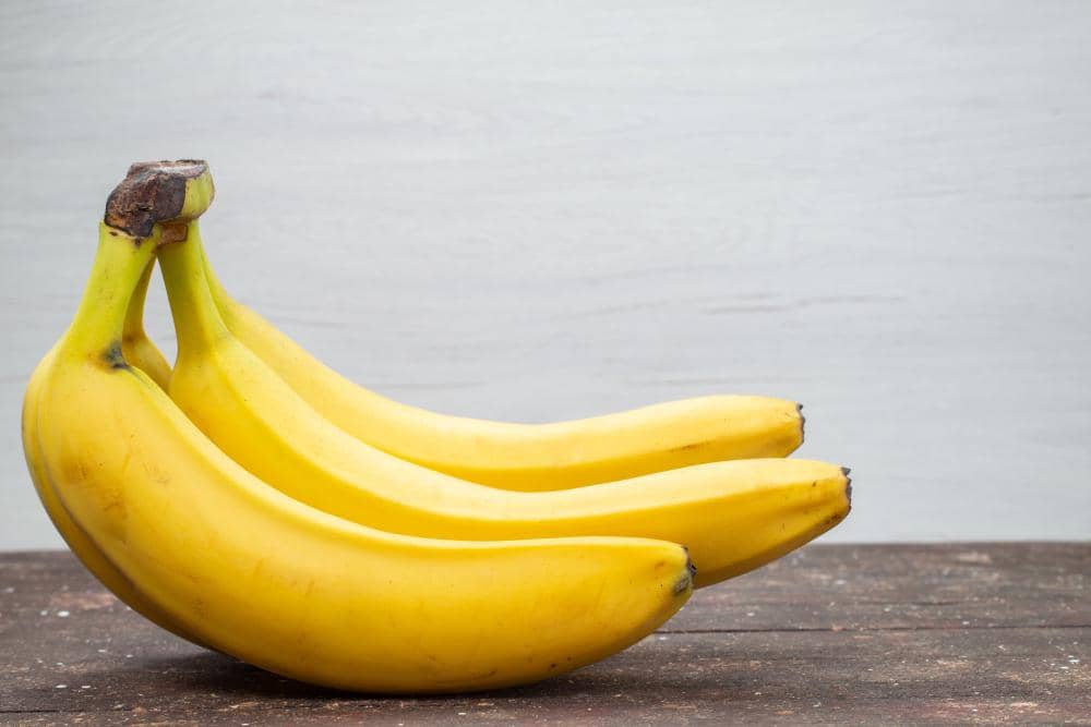 Ilustrasi pisang (freepik.com/KamranAydinov)
