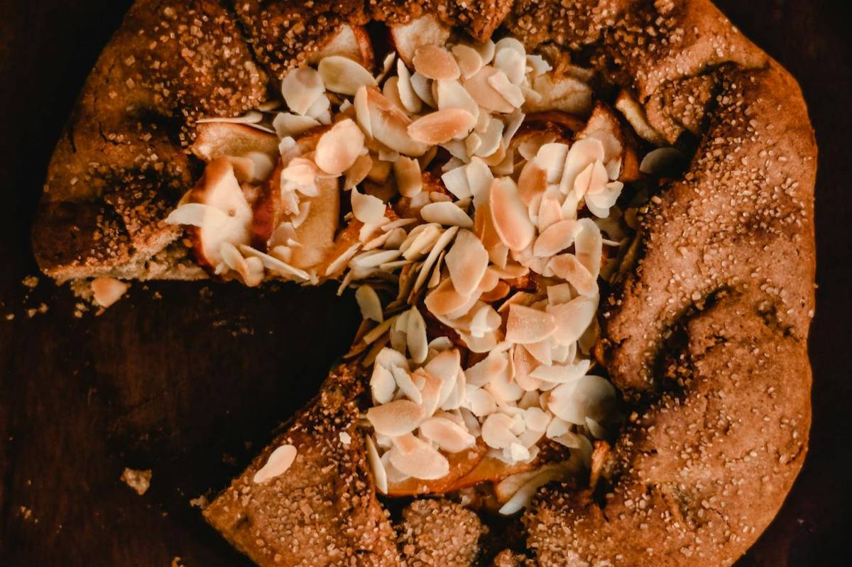 ilustrasi galette madu almond