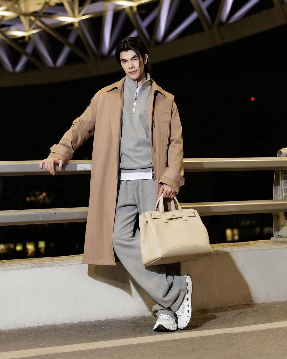 outfit airport look ala Mile Phakphum (instagram.com/milephakphum)