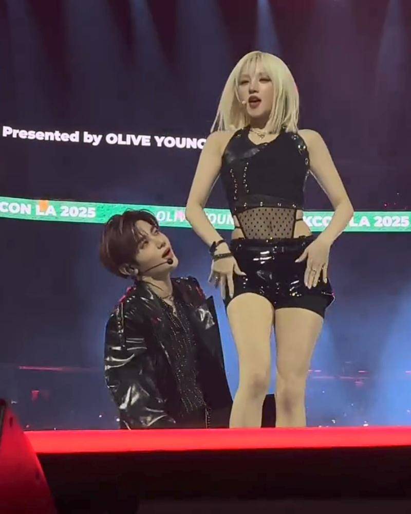 potret Yuqi IDLE dan Zhang Hao ZEROBASEONE di KCON LA 2025 (instagram.com/kconusa)