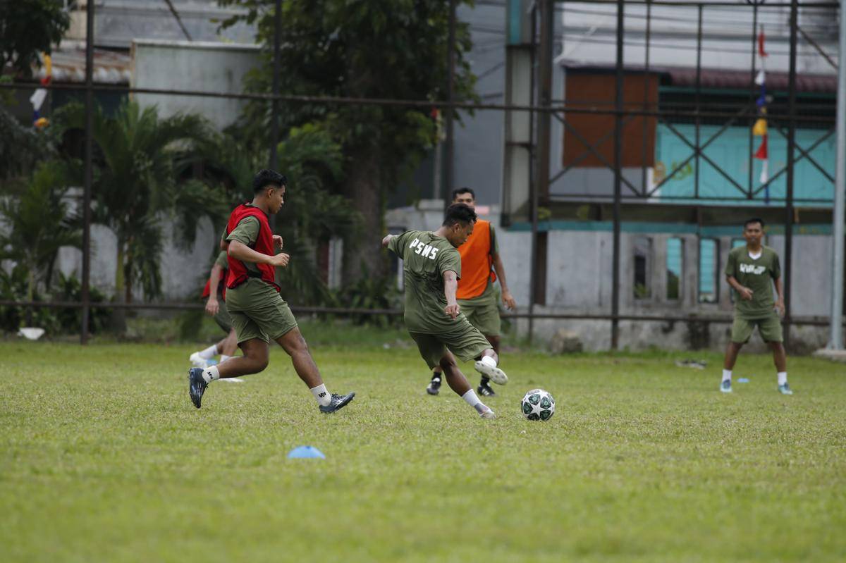 Muhammad Hidayat, eks Persebaya yang terlihat berlatih di PSMS