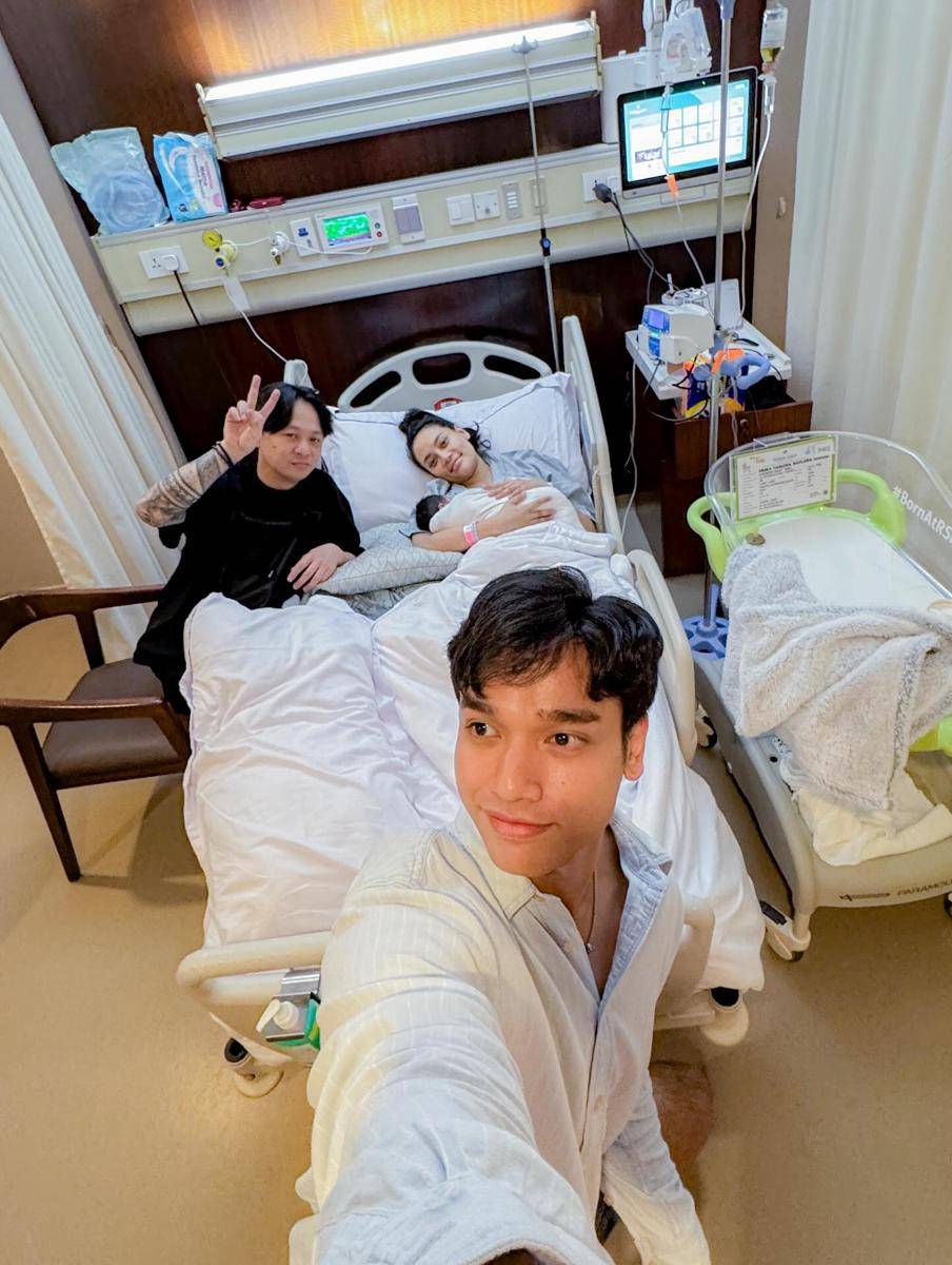 Artis Jenguk Erika Carlina (Instagram.com/fadlyfsl_)