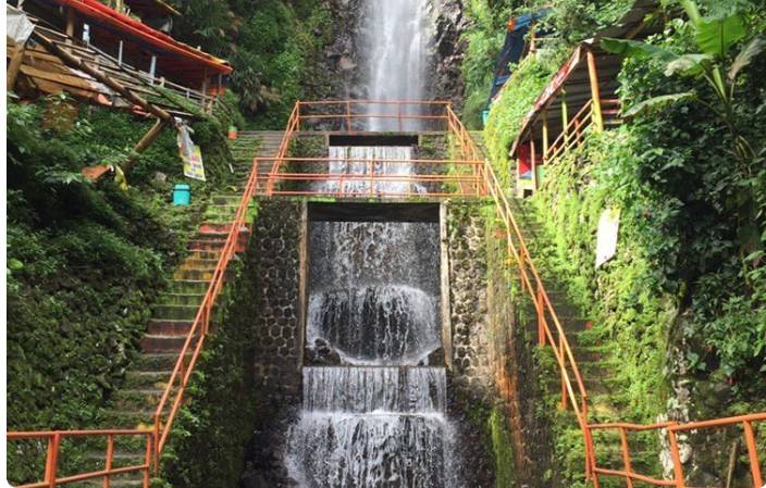 Air Terjun Tirtosari Sarangan