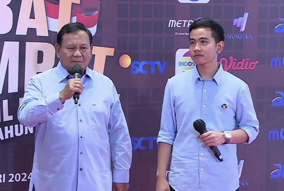 Gibran Rakabuming menggunakan pin one piece