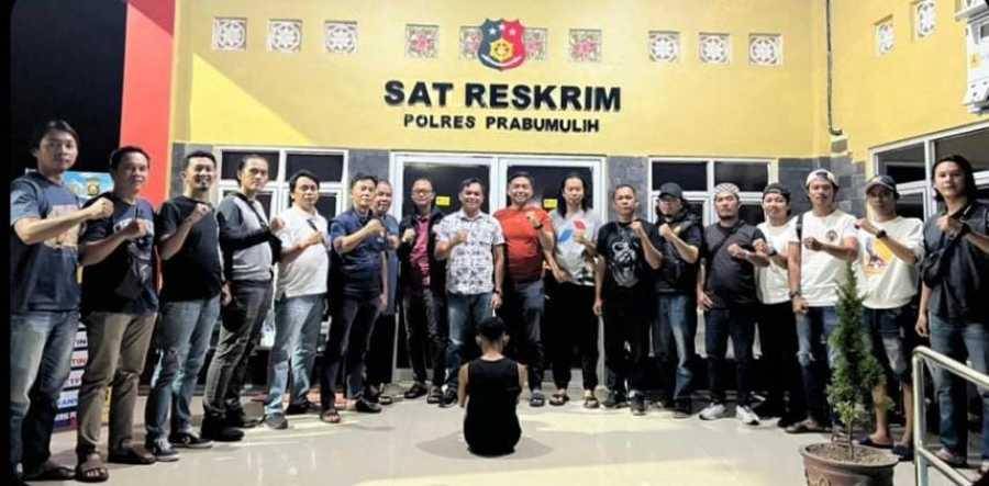 Pelaku penusukan mahasiswa di Prabumulih saat ditangkap polisi