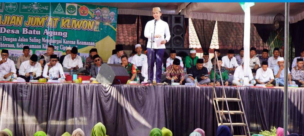 Bupati Lampung Selatan, Radityo Egi Pratama, Kunjungi Kegiatan Pengajian Jumat Kliwon di Dusun Batu Agung, Kecamatan Merbau Mataram