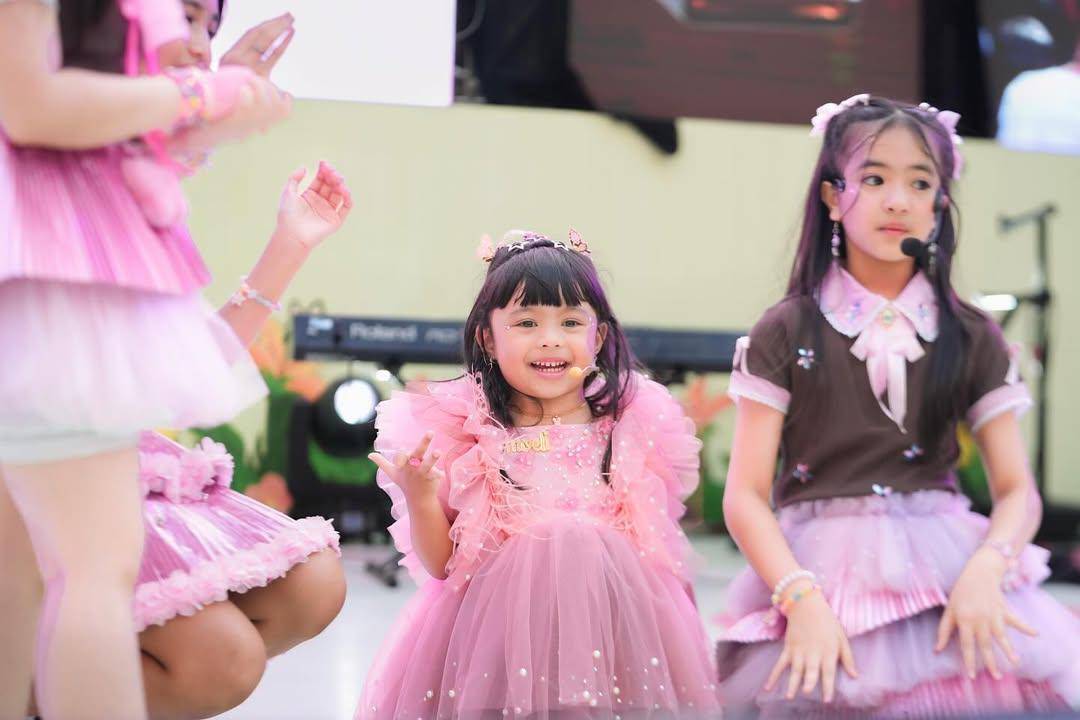 potret Ameena anak Aurel dan Atta 
