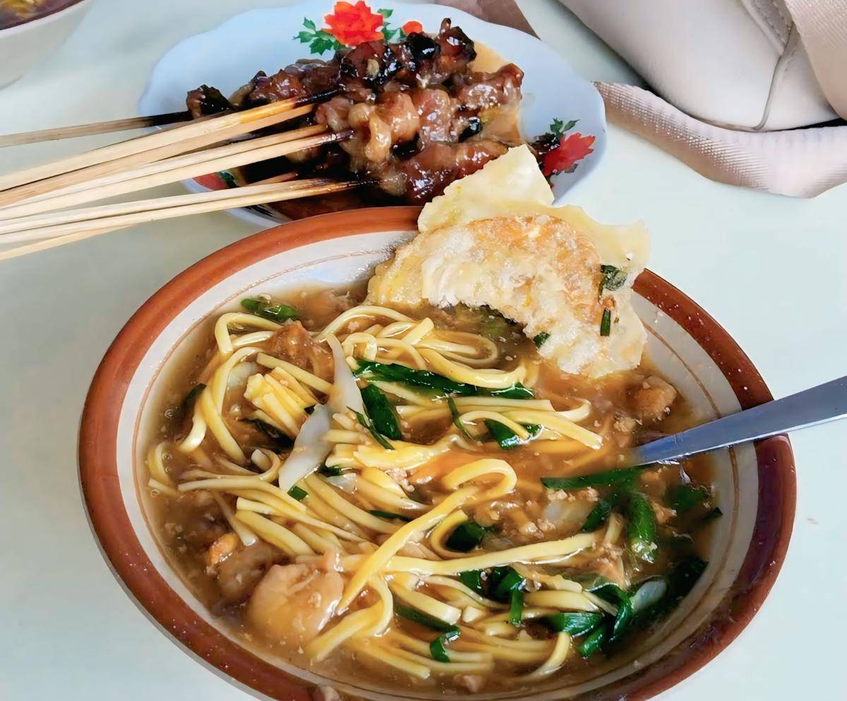 Mie Ongklok Longkrang (google.com/maps/kolor hejo)