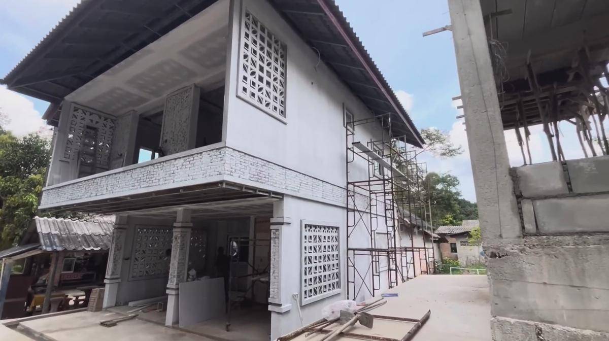 Jirayut Bangun Rumah di Thailand (YouTube.com/FAMILY JIRAYUT)