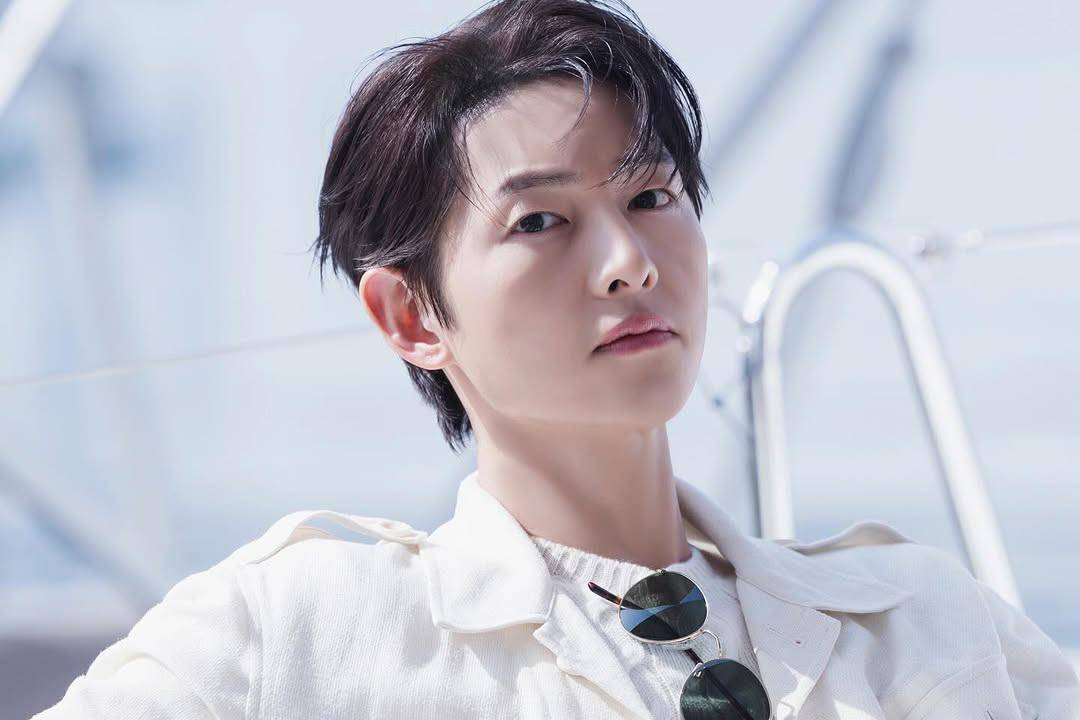 Song Joong Ki (instagram.com/highziumstudio)