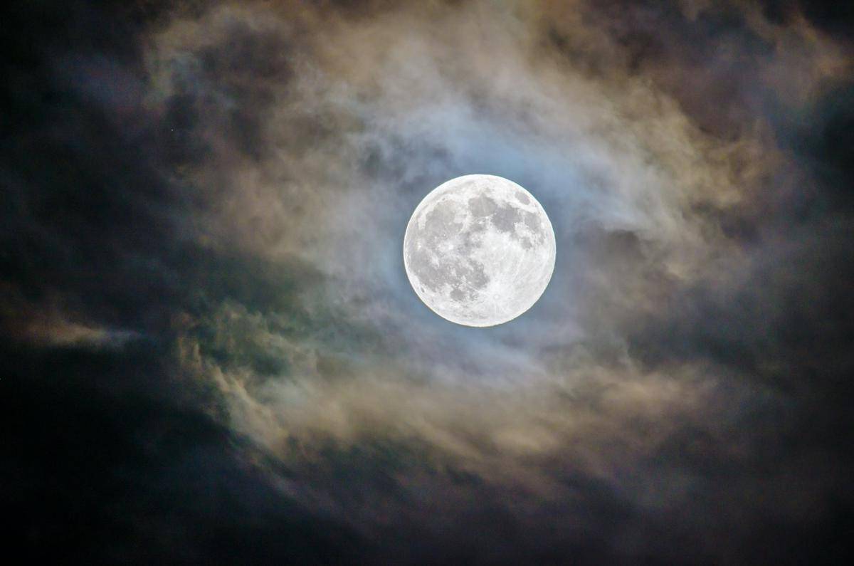 Ilustrasi bulan purnama (unsplash.com/Ganapathy Kumar)
