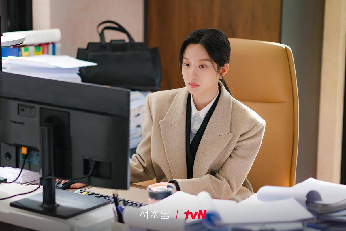 Moon Ga Young di Law and the City (x.com/CJnDrama)