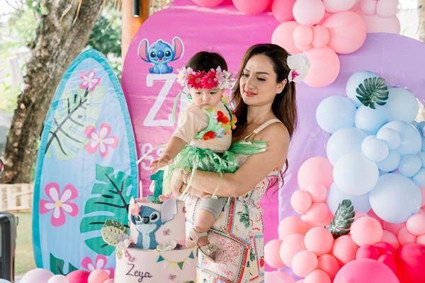 Ulang Tahun Anak Kedua Tengku Dewi (Instagram.com/tengkudewiputri_tdp)