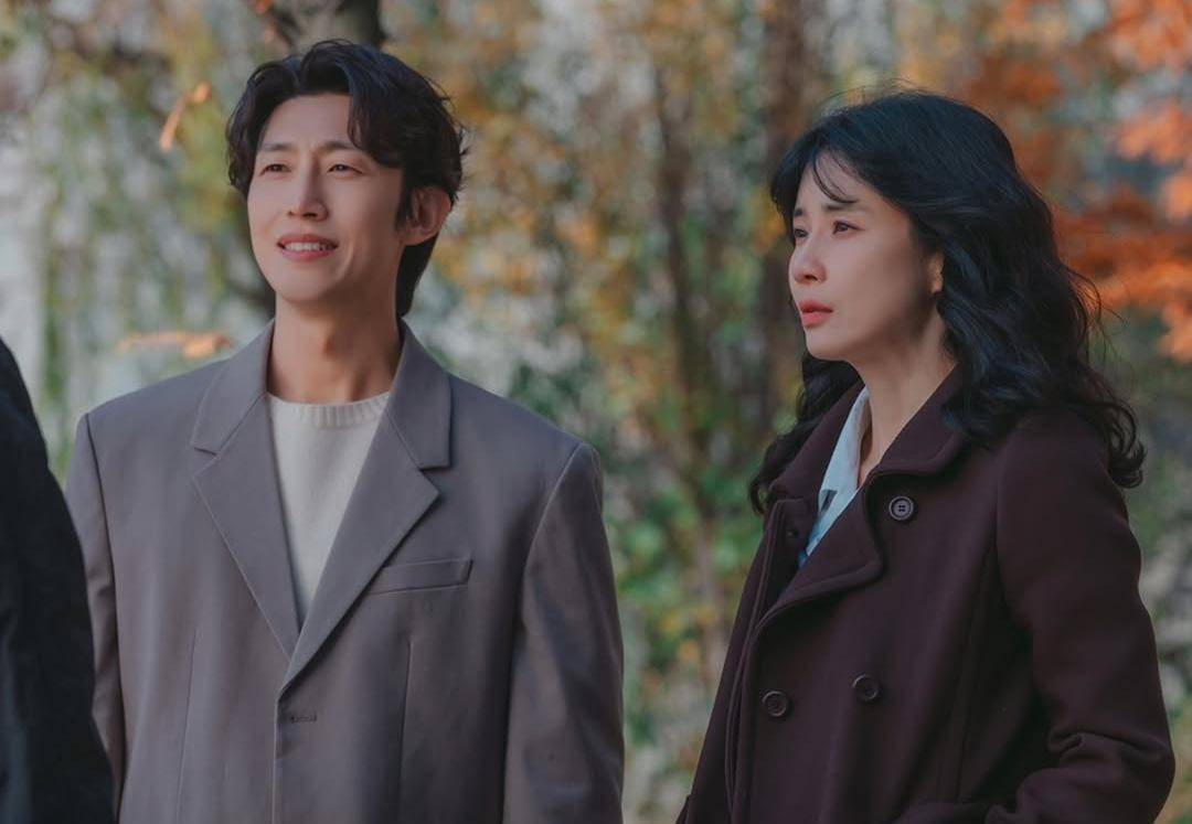 Kang Ki Young dan Lee Bo Young di drama Mary Kills People (instagram.com/mbcdrama_now)