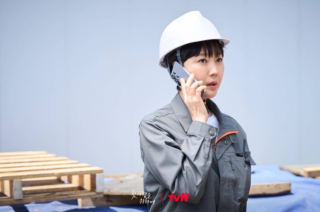 Yum Jung Ah di drama Love Take Two (instagram.com/tvn_drama)
