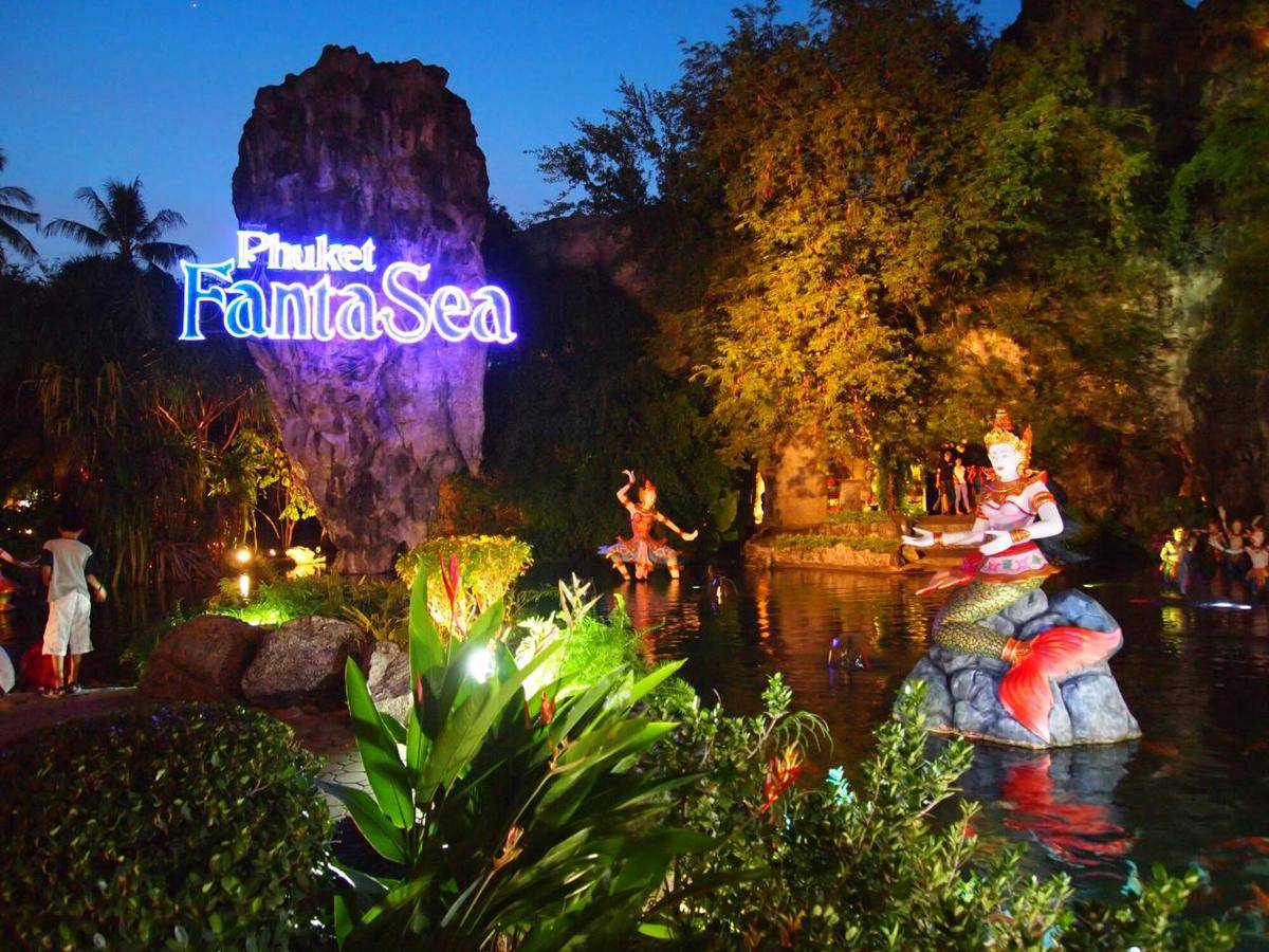 potret Phuket FantaSea (commons.m.wikimedia.org/Walter Lim)