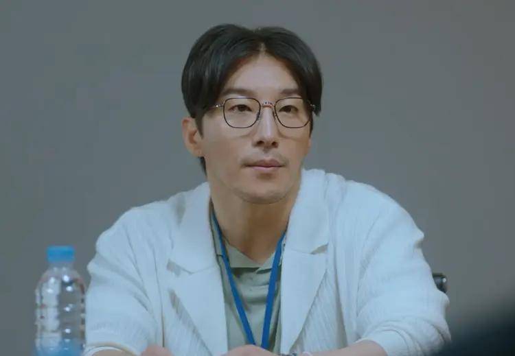 Still cut My Lovely Journey (dok.Channel A/My Lovely Journey)