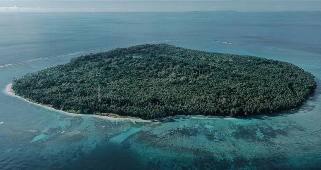 pulau sarang baung(instagram.com/lintasnias)
