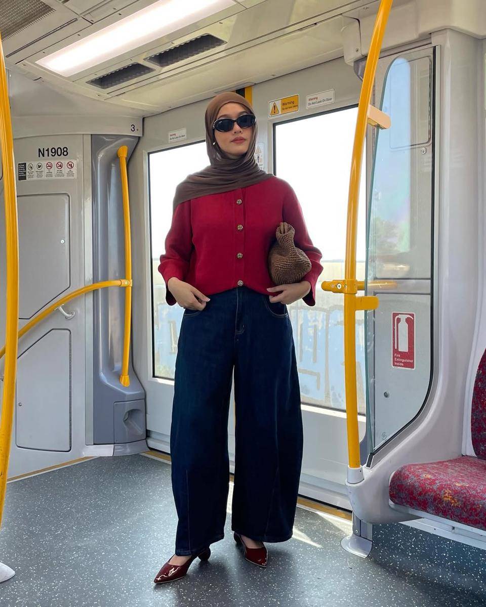OOTD hijab ke kampus ala Ana Octarina (instagram.com/anaoctarina)
