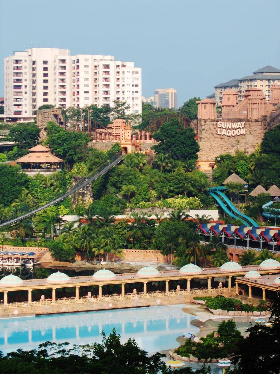 potret Sunway Lagoon (commons.m.wikimedia.org/Lerdsuwa)