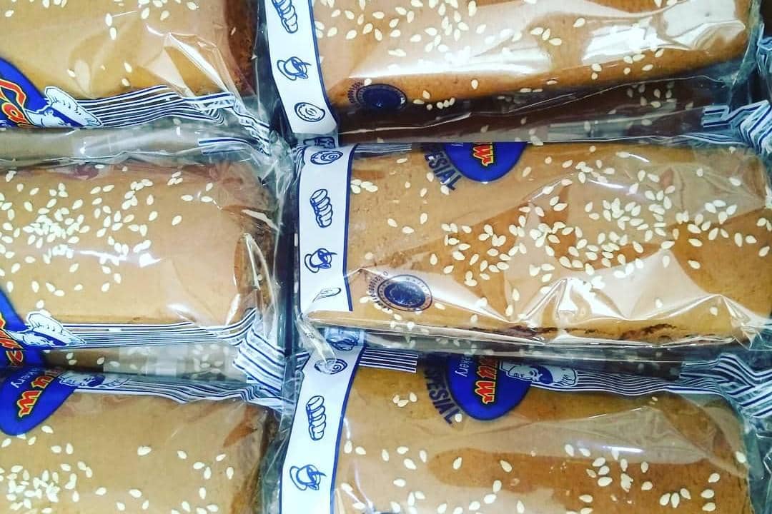 Potret roti gambang Lauw Bakery