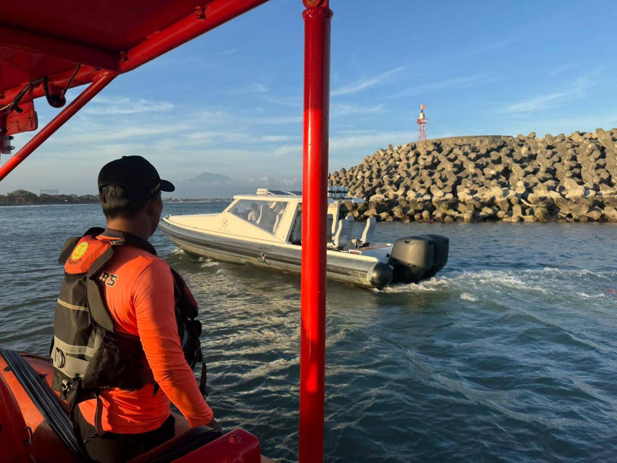 Fast Boat
