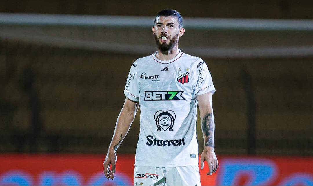 Chateado pelo resultado, mas feliz pela minha estreia com essa camisa. Na vitória ou na derrota, (2).jpg