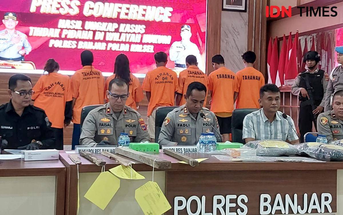 Polres Banjar, Kalimantan Selatan, gelar konferensi pers pengeroyokan maut berawal dari open BO, Selasa (5/8/2025).