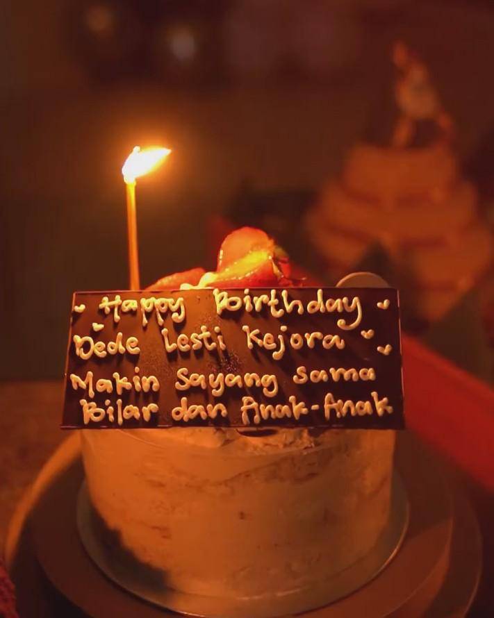 Ulang Tahun ke-26 Lesti Kejora (Instagram.com/lestikejora)