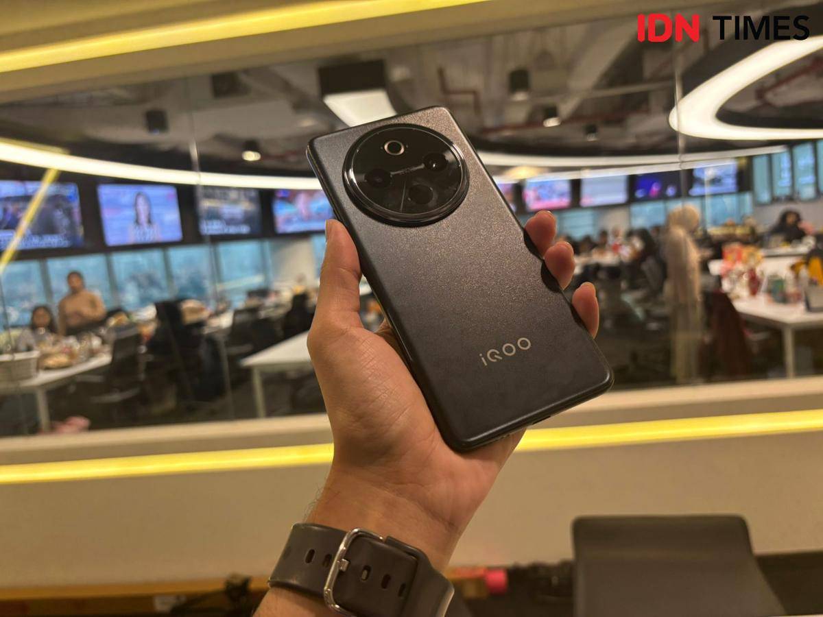  iQOO Z10 5G (IDN Times/Rifki Wuda)