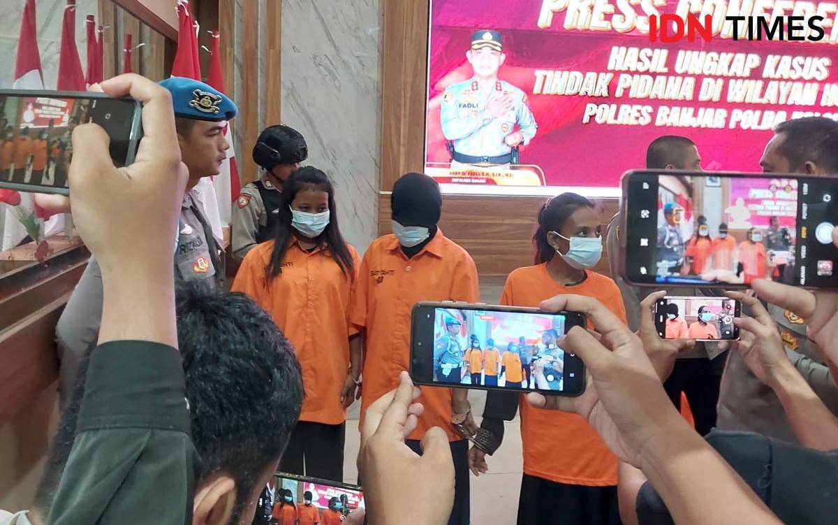 Polres Banjar, Kalimantan Selatan, gelar konferensi pers pengeroyokan maut berawal dari open BO, Selasa (5/8/2025).