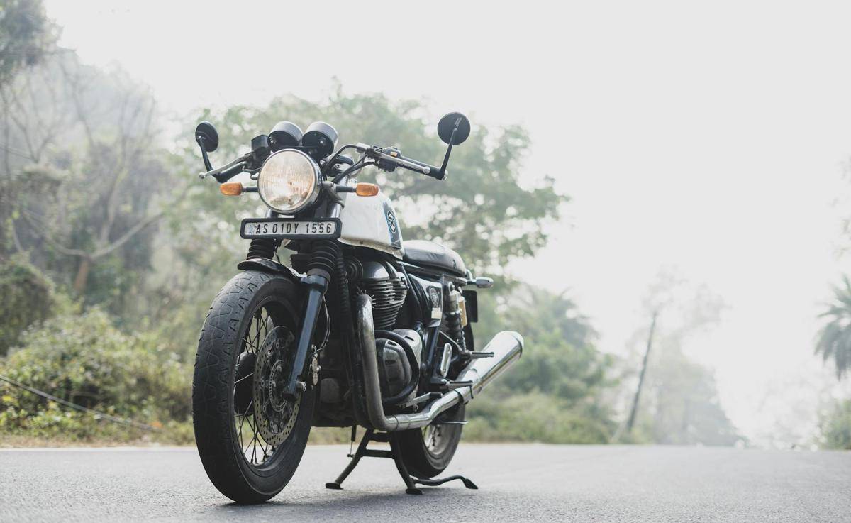 ilustrasi motor tua (pexels.com/Pragyan Bezbaruah)