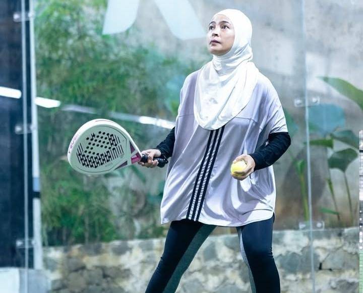 Tantri Kotak kecanduan main padel 