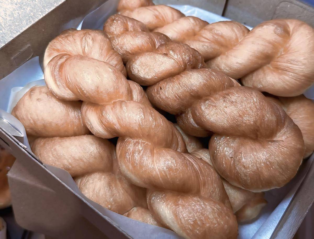Rote Bakery (instagram.com/rote.pdg)