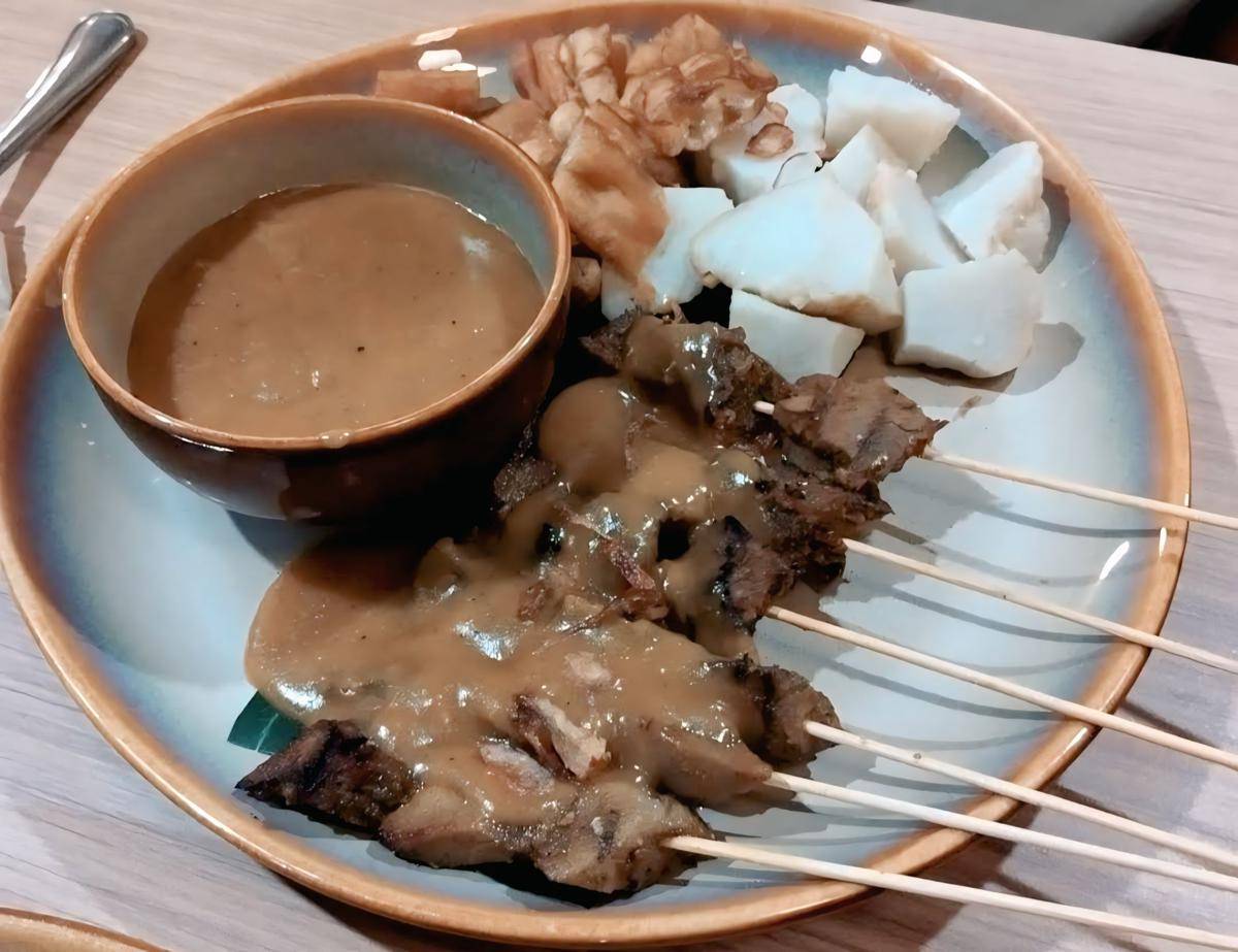 Cikang Coffee & Resto (google.com/maps/Ino Iljas)