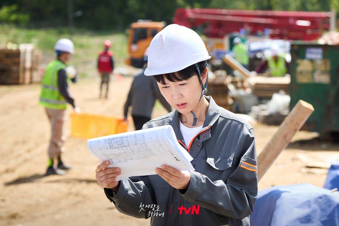 still cut dram Love, Take Two (instagram.com/tvn_drama)