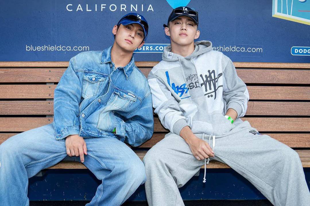 Potret Mingyu dan S.Coups SEVENTEEN Nonton Bisbol di LA