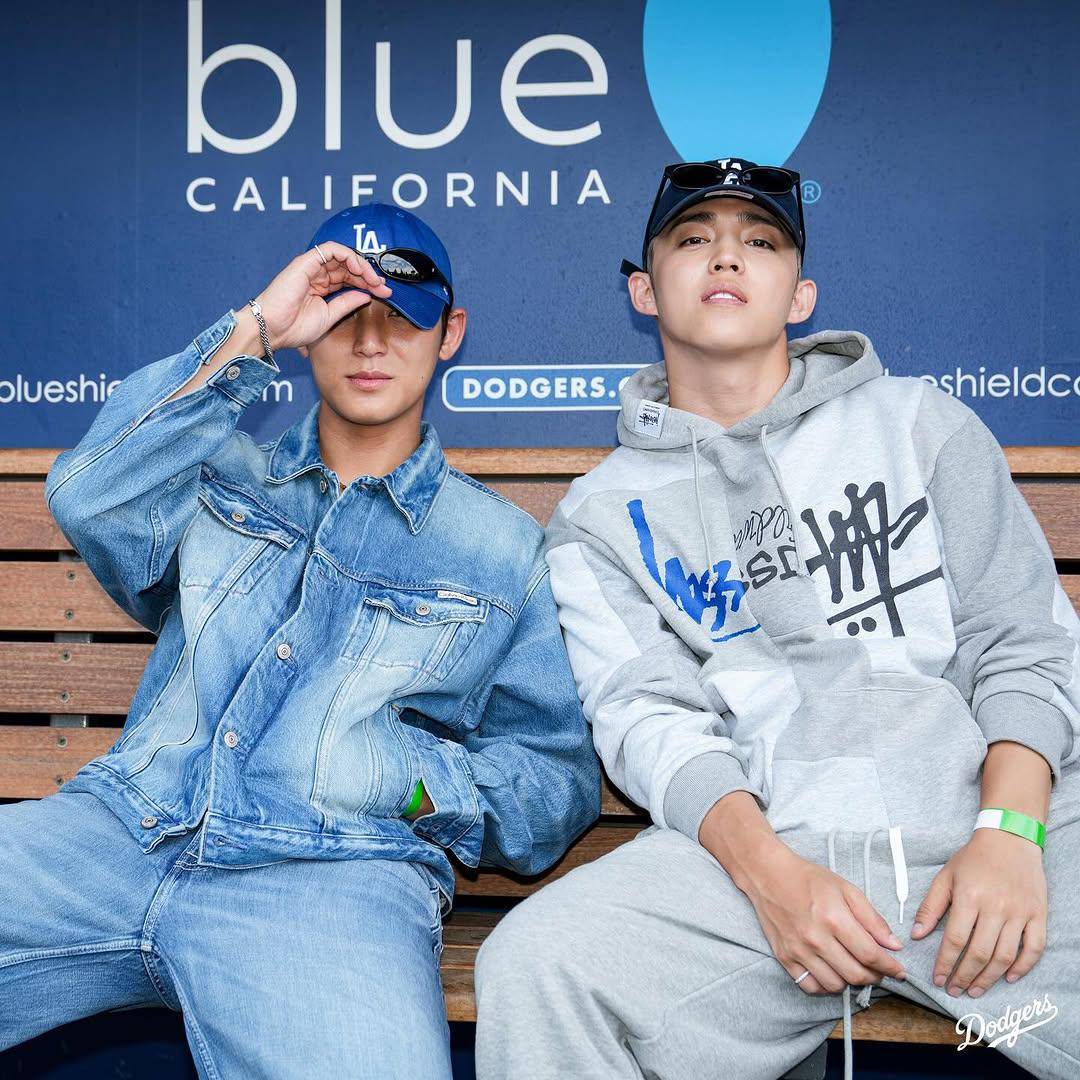 Potret Mingyu dan S.Coups SEVENTEEN Nonton Bisbol di LA